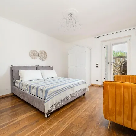 Faraglioni Guest house
